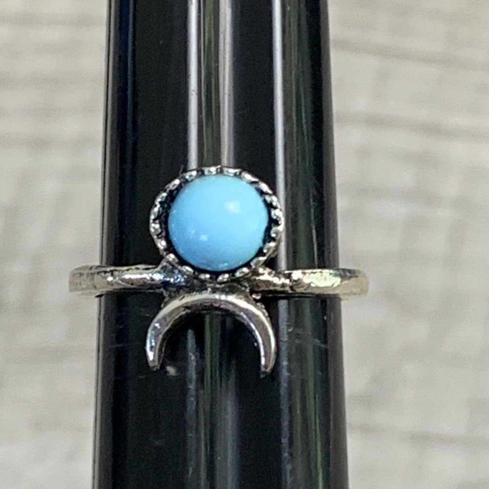 Silver Tone Crescent Moon Blue Stone Celestial Ring Size 4.75 Boho Minimalist